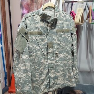 Army Combat Uniform ACU size small regular invM361
